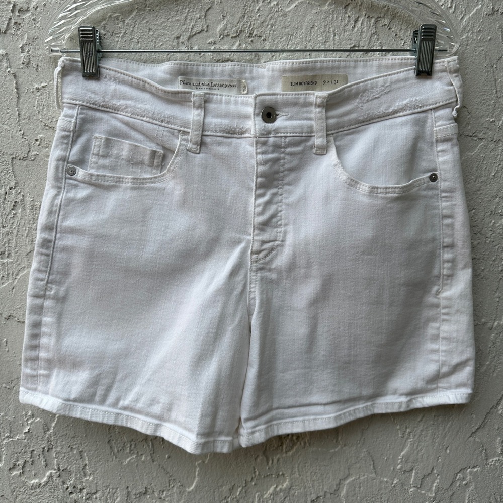 Pilcro Anthropologie Slim Boyfriend White Denim Shorts 31